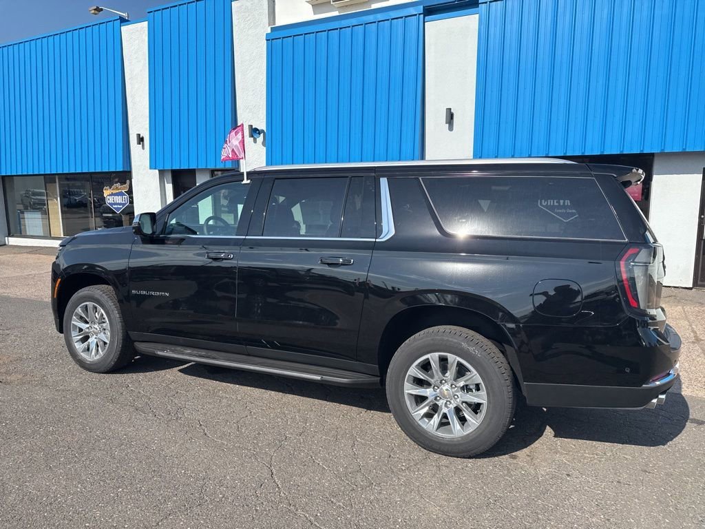 2026 Chevrolet Suburban Premier - Photo 17