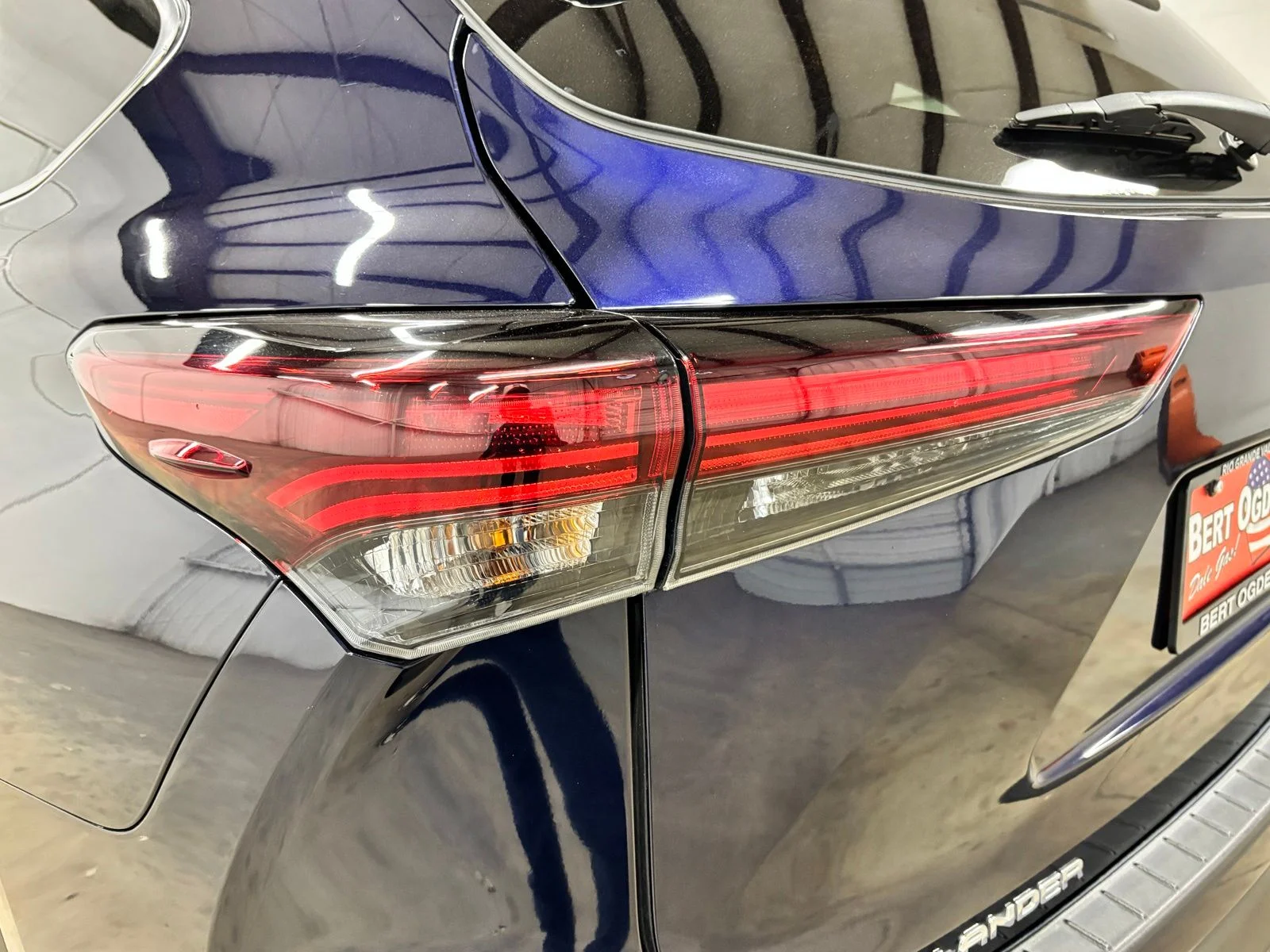 Used 2024 Silver Toyota XLE image 7