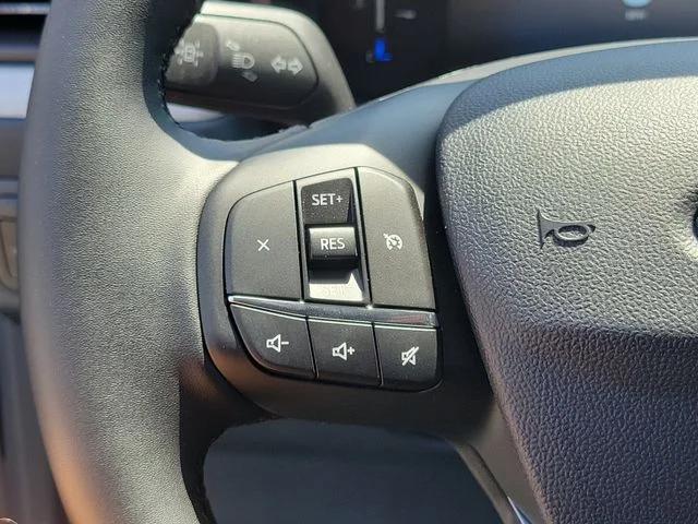 New 2025 Shadow Black Ford XLT image 33