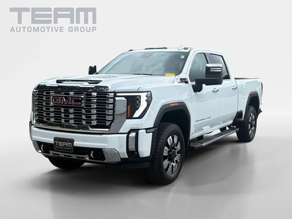 Used 2025 Summit White GMC Denali image 3