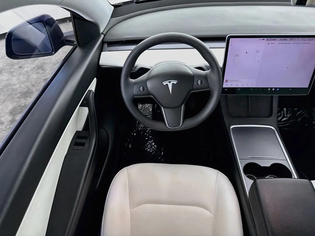 Used 2022 Blue Tesla Long Range image 23