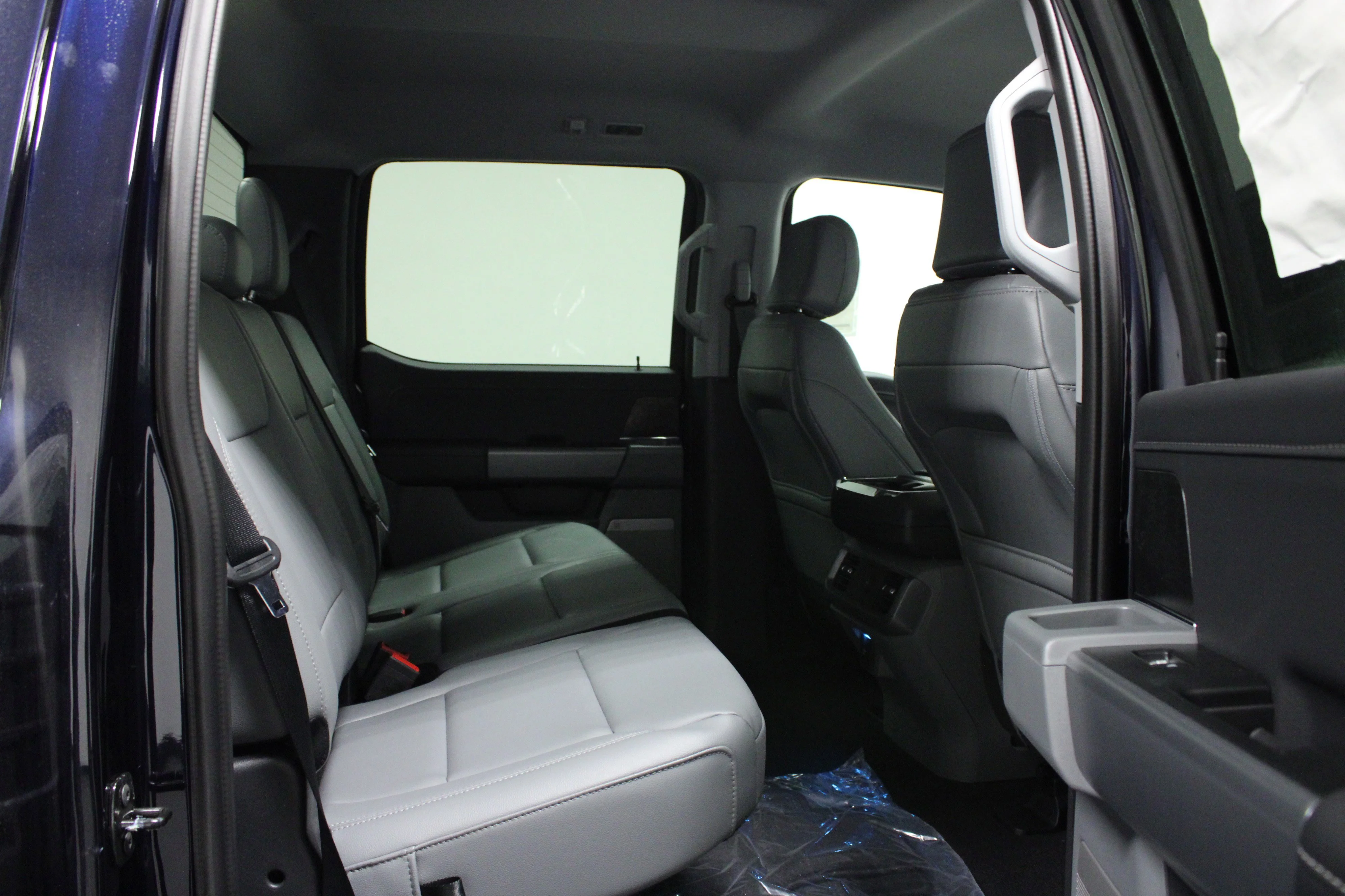 2025 Ford F-150 Lightning Flash - Photo 15