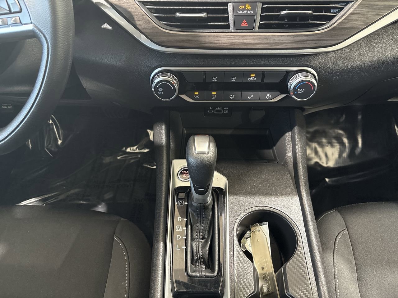 Used 2025 Glacier White Nissan SV image 20