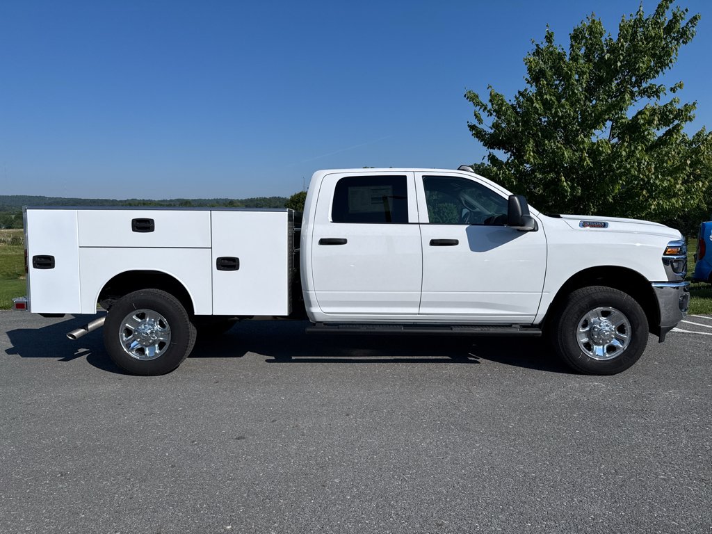 New 2026 Bright White Clear-Coat Exterior Paint RAM Tradesman image 18