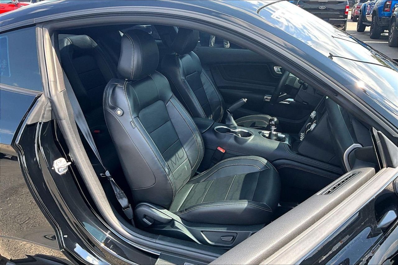 Used 2022 Shadow Black Ford GT Premium Fastback image 30