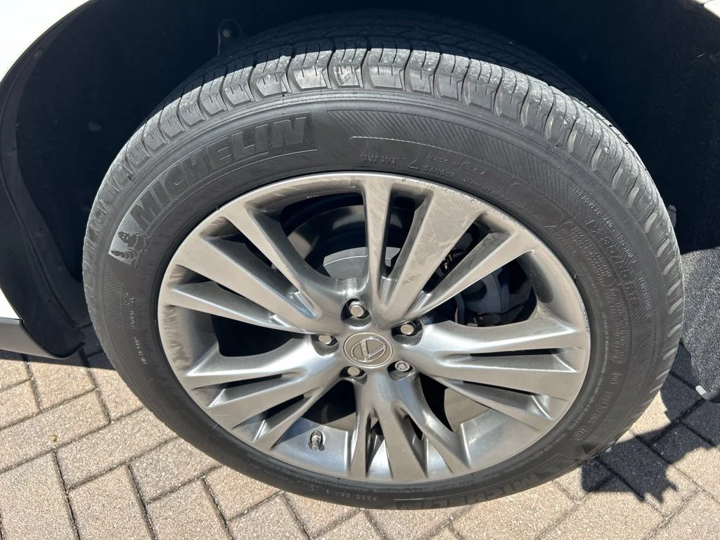 Used 2013 White Lexus 350 image 11