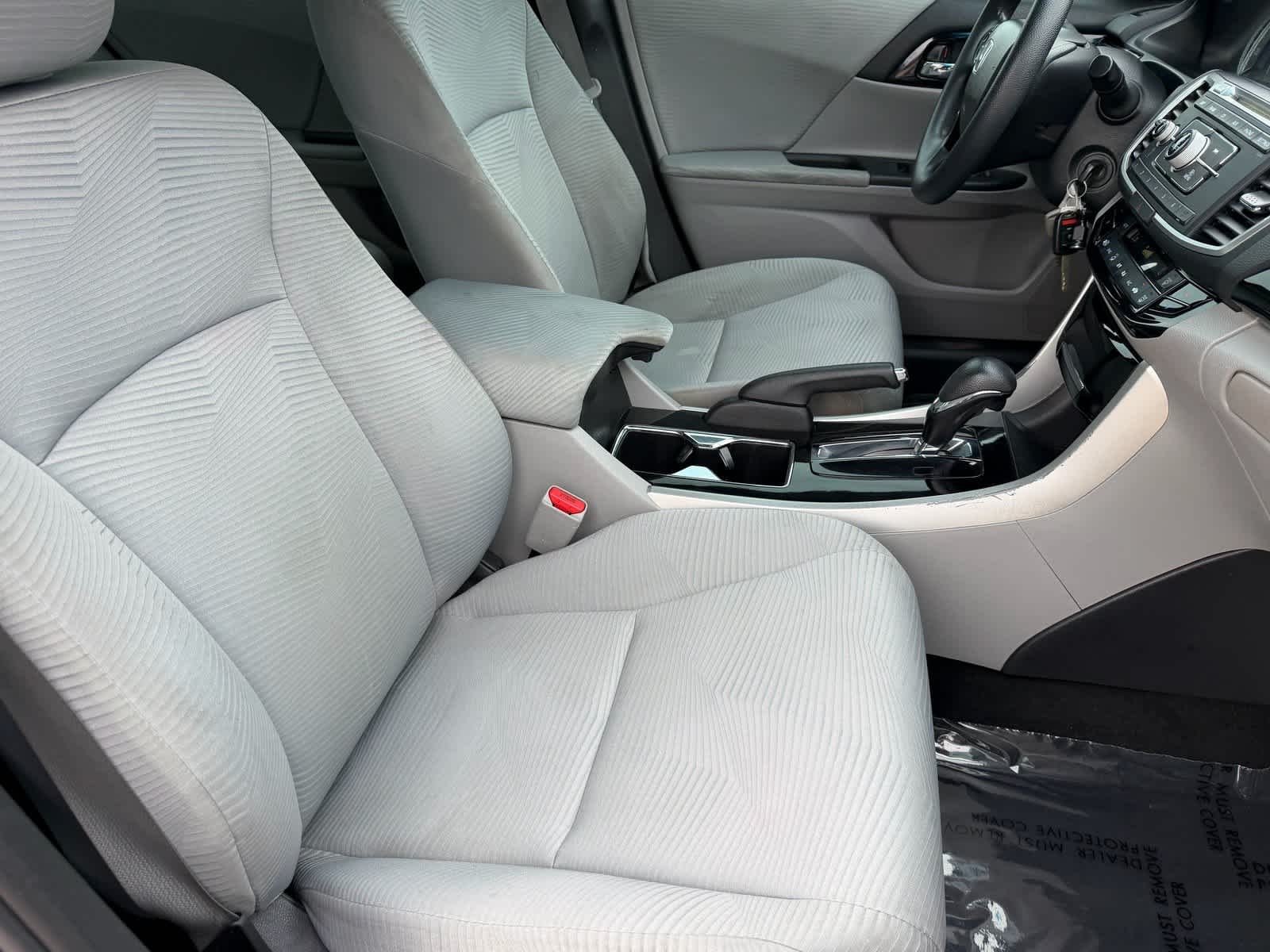 Used 2017 Black Honda LX image 10