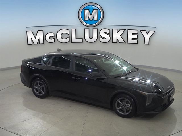 Used 2025 Black Kia LXS image 25
