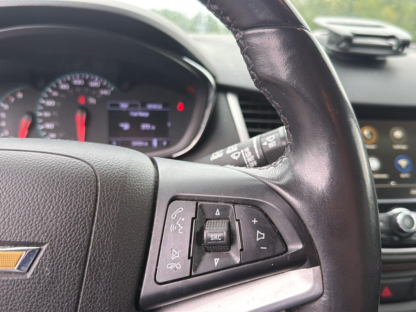 Used 2019 Summit White Chevrolet LT image 12