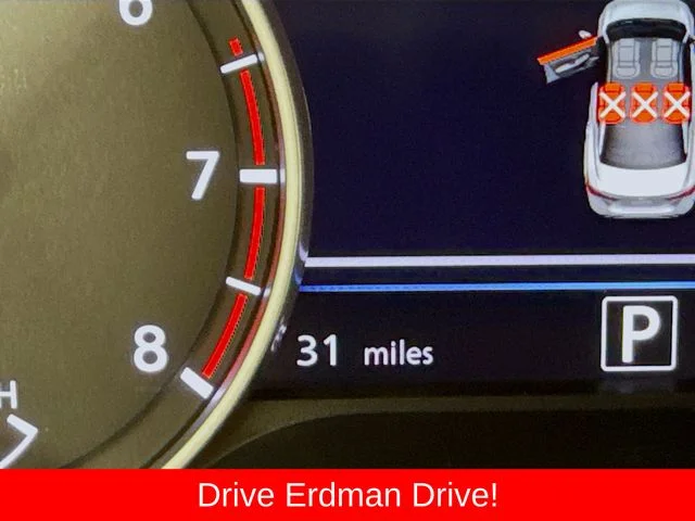 Used 2025 Black Nissan SR image 33