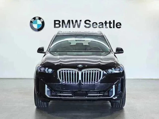 Certified Used 2026 Black Sapphire Metallic BMW xDrive40i image 6