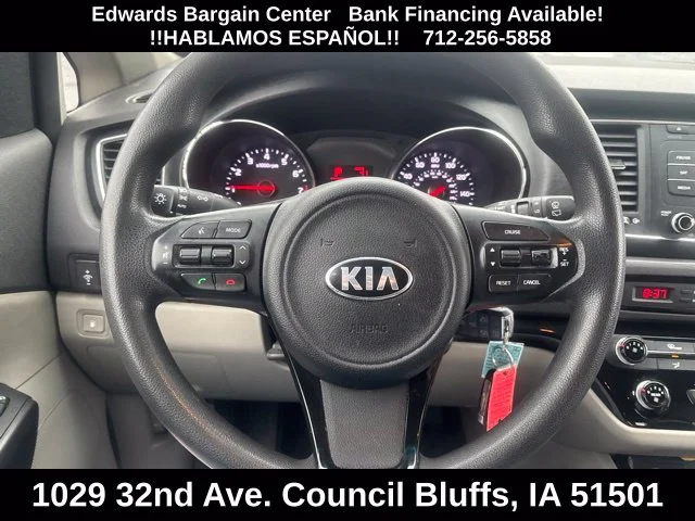 Used 2016 Silver Kia LX image 23