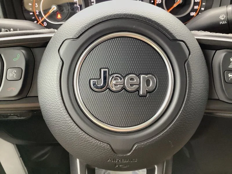 New 2026 Bright White Clear-Coat Exterior Paint Jeep Sport S image 29