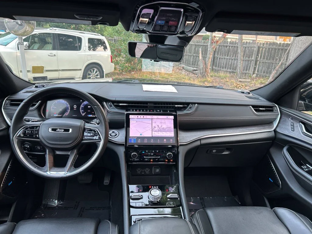 Used 2022 Gray Jeep Overland image 27