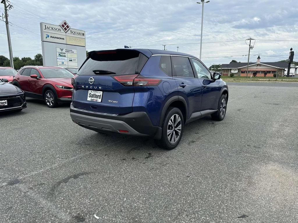 Used 2021 Blue Nissan SV image 13