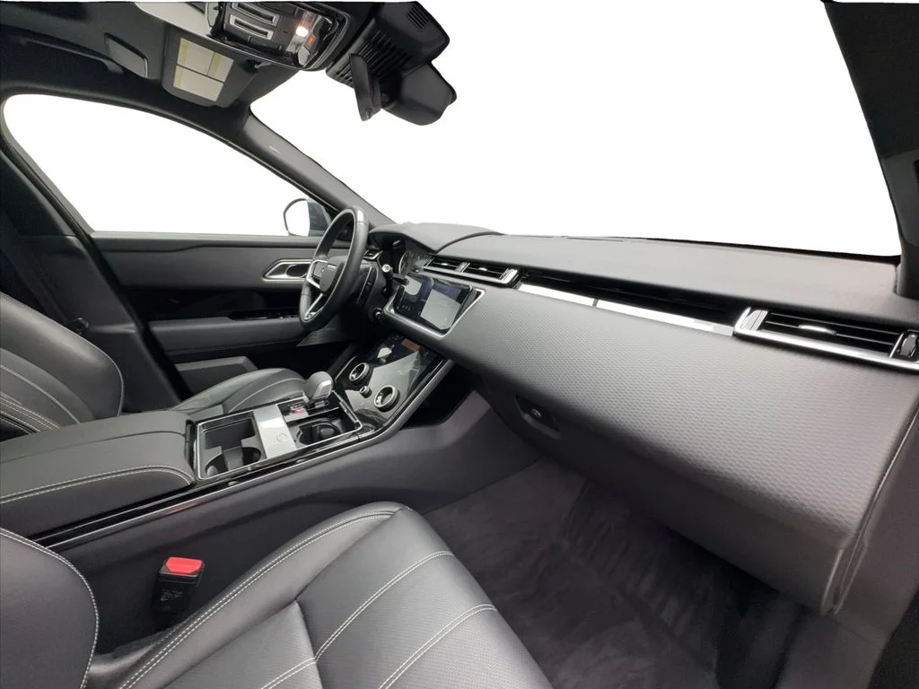 Used 2023 Gray Land Rover R-Dynamic S image 31