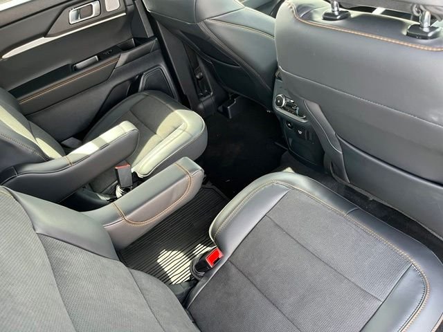 New 2026 Space White Metallic Ford Tremor® image 22