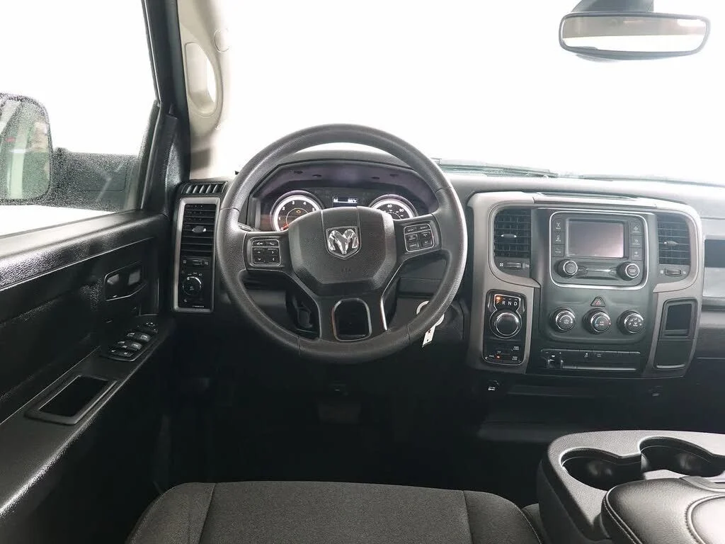Used 2021 Silver Ram Tradesman image 6