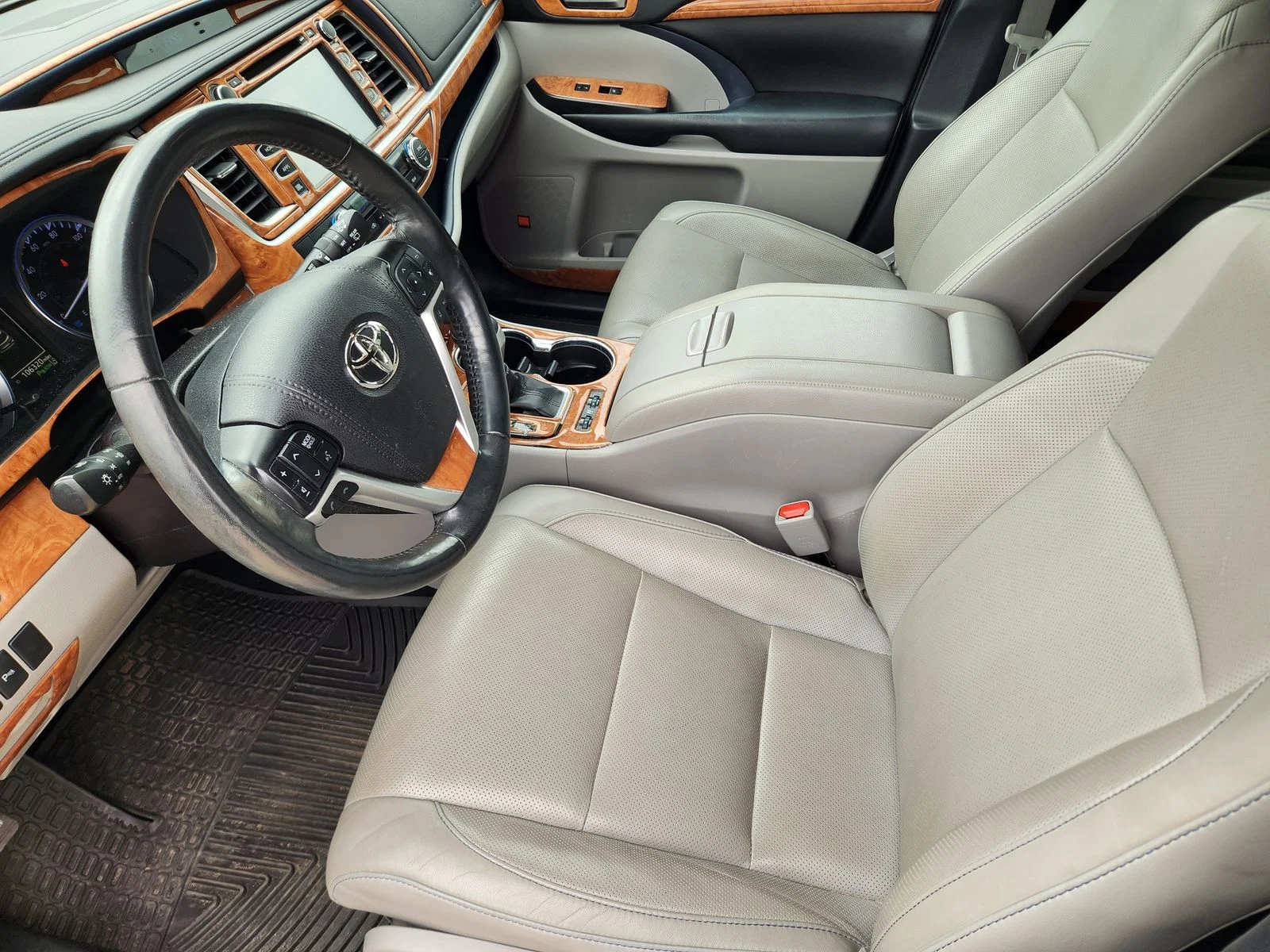 Used 2019 White Toyota Limited Platinum image 12