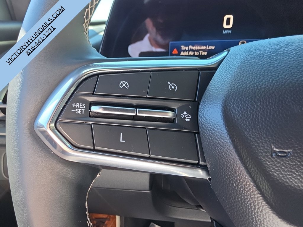 Used 2025 Gray Chevrolet LT image 27