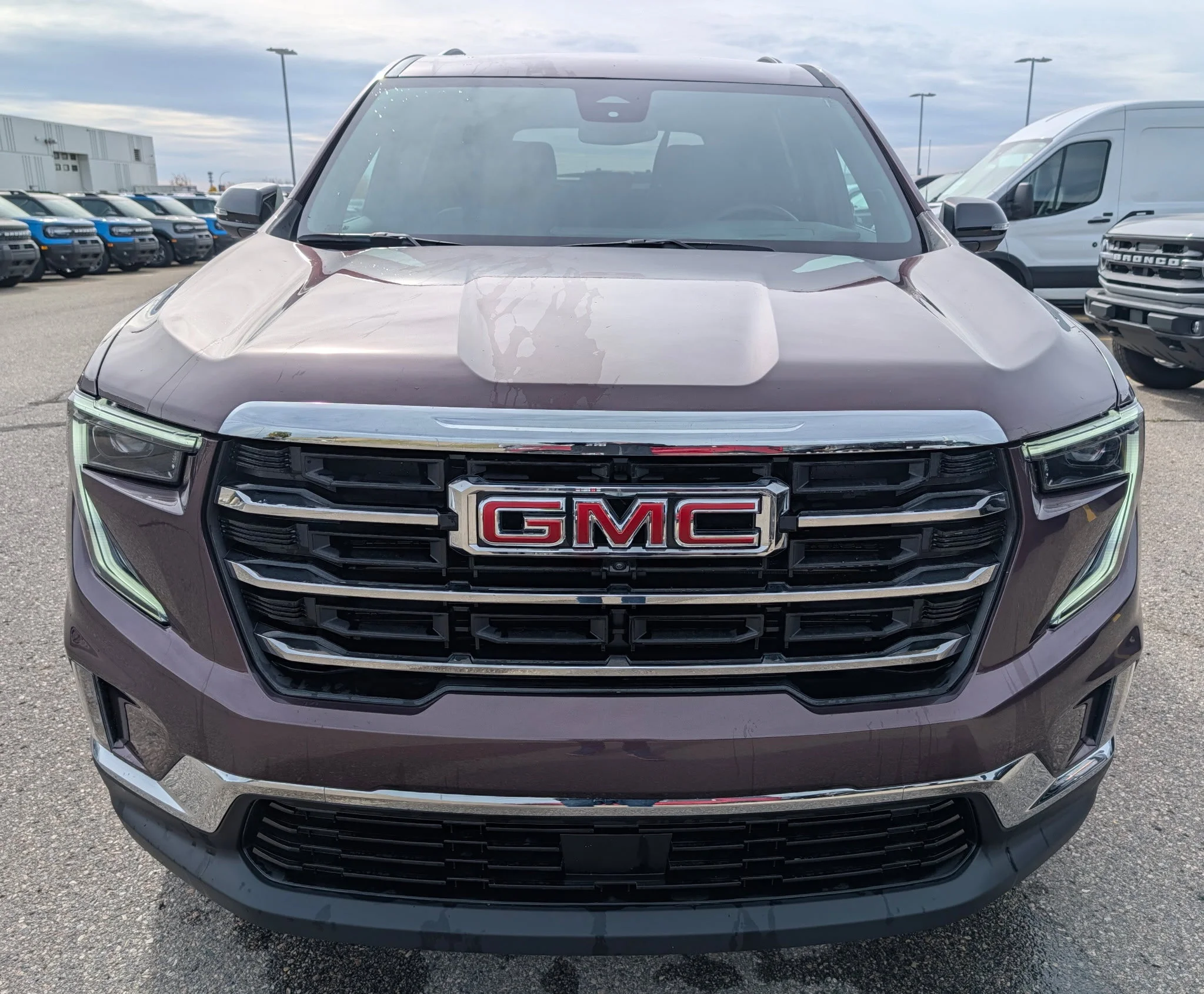 Used 2025 Crystal Metallic GMC ELEVATION AWD **New Arrival** image 8