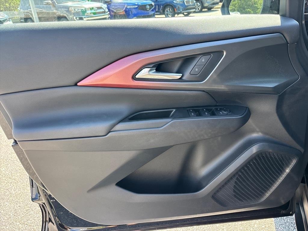 2024 Chevrolet Equinox EV Launch Edition - Photo 20