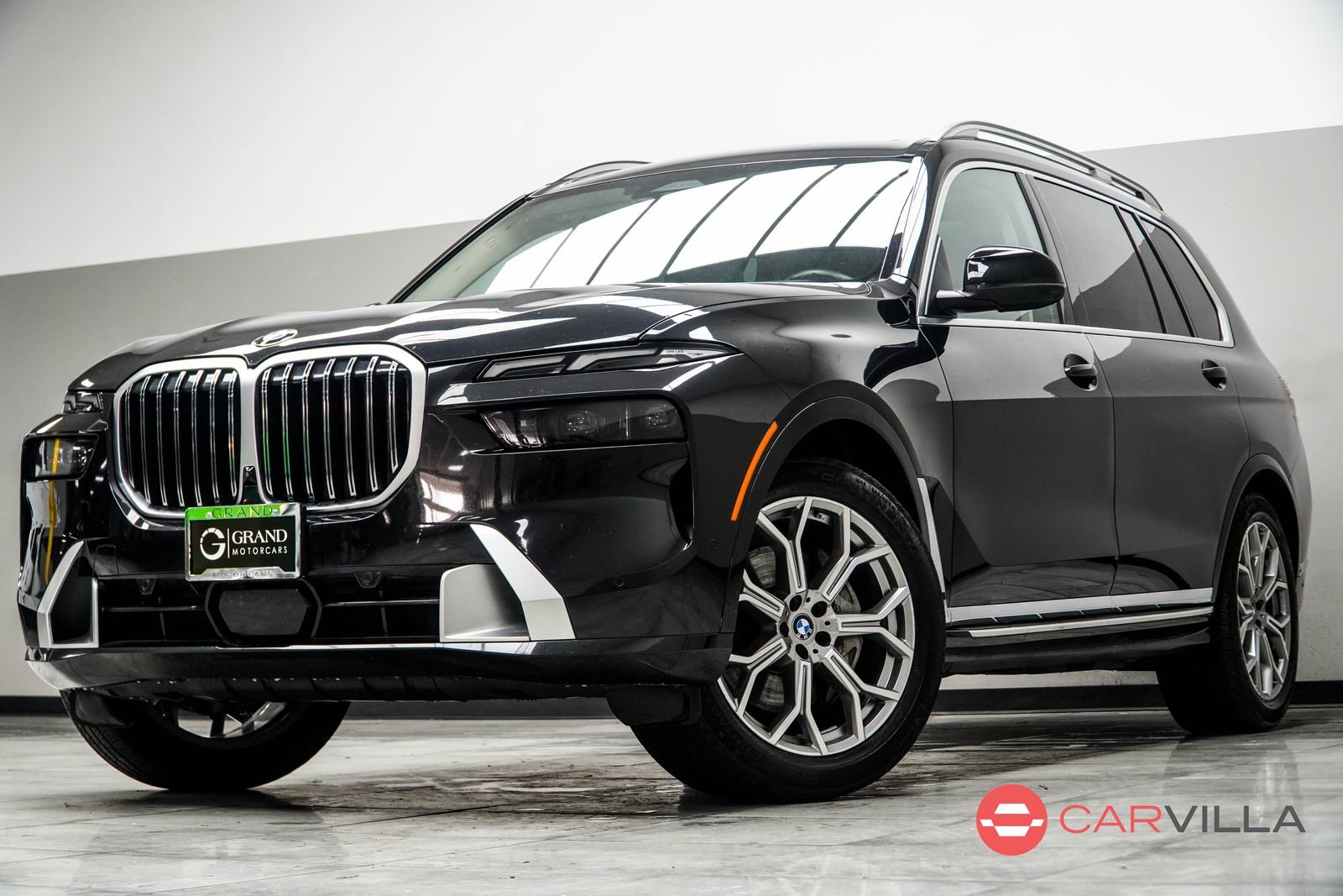 Used 2025 Black BMW xDrive40i image 1
