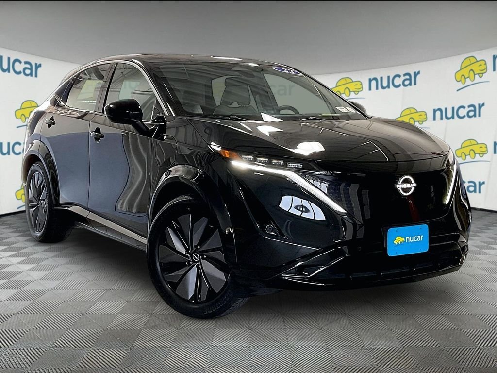 Certified Used 2023 Black Nissan ENGAGE image 1
