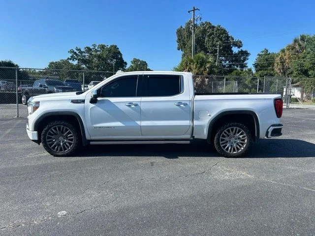 Used 2019 White GMC Denali image 2