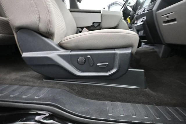 Used 2019 Black Ford XLT image 42