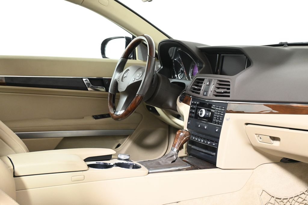 Used 2010 Capri Blue Metallic Mercedes-Benz E 350 image 32