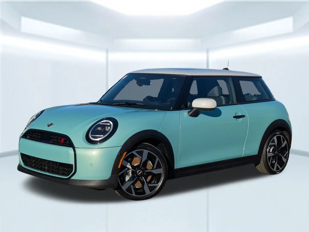 2026 MINI Hardtop Cooper S Signature's photo