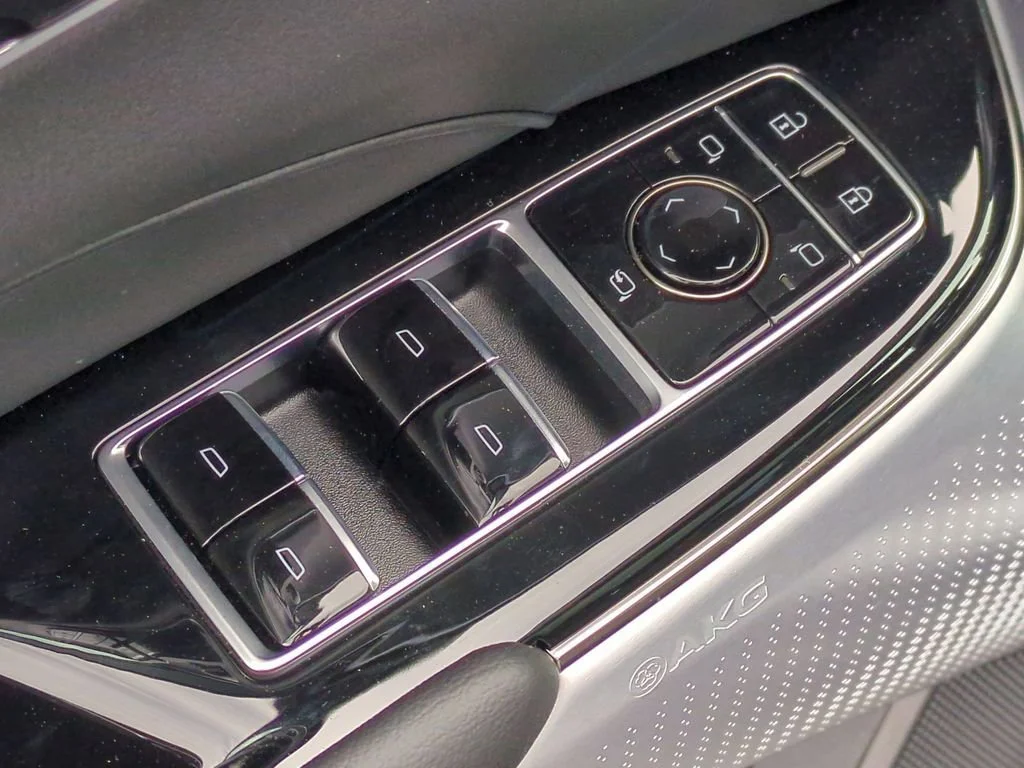 2026 Cadillac LYRIQ V - Photo 24