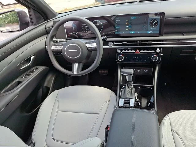 New 2026 Gray Hyundai SEL image 9