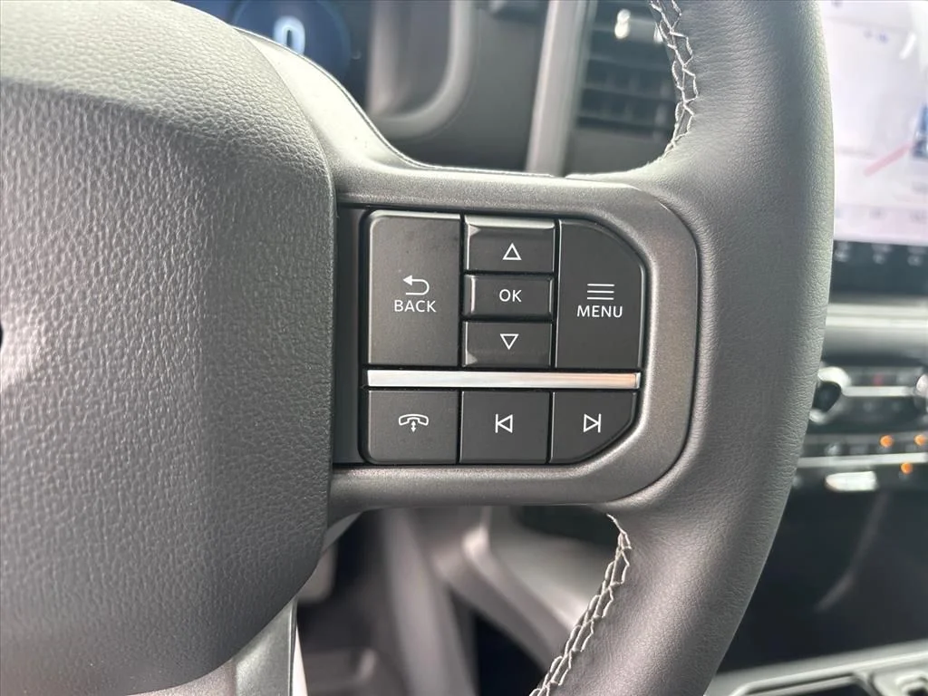 New 2026 Agate Black Metallic Ford XLT image 29