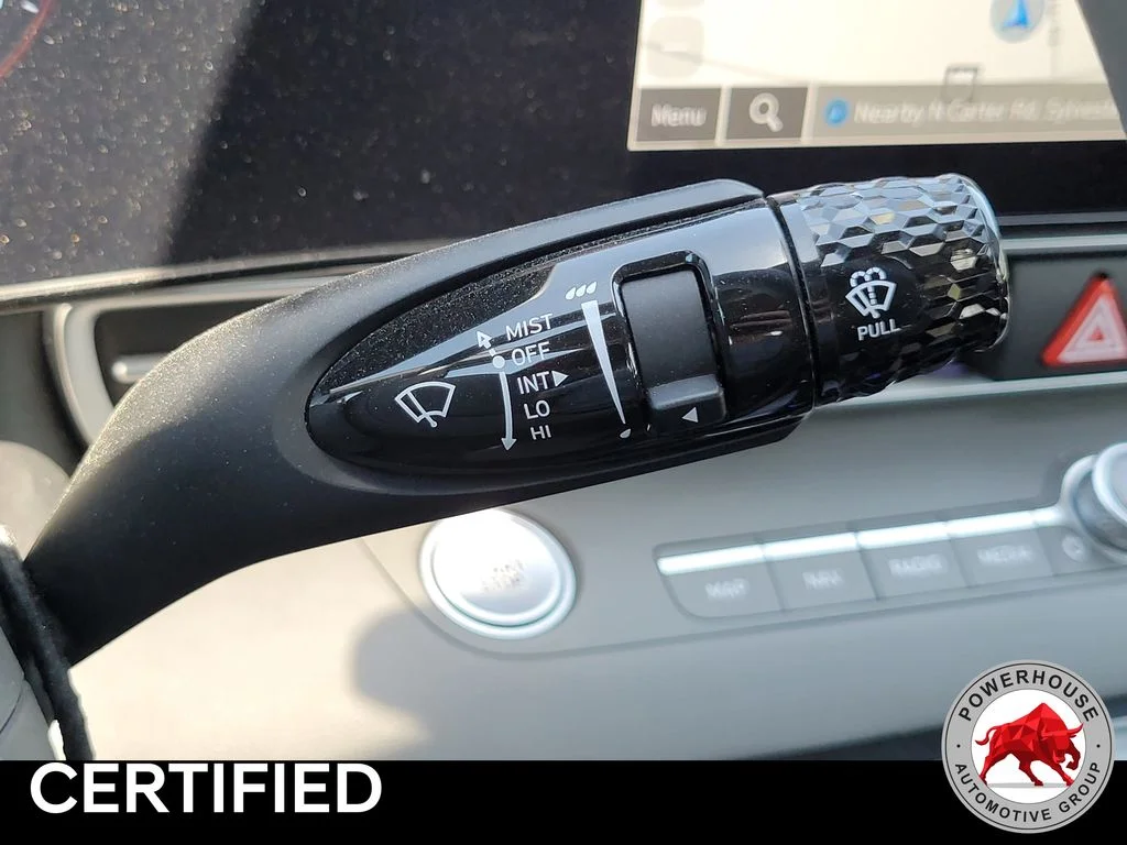 Used 2024 Black Hyundai SEL image 31