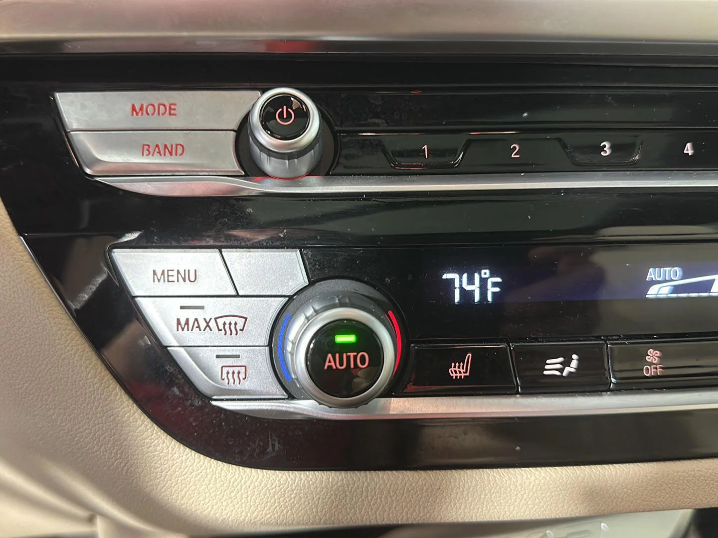 Used 2020 Alpine White BMW xDrive30i image 17