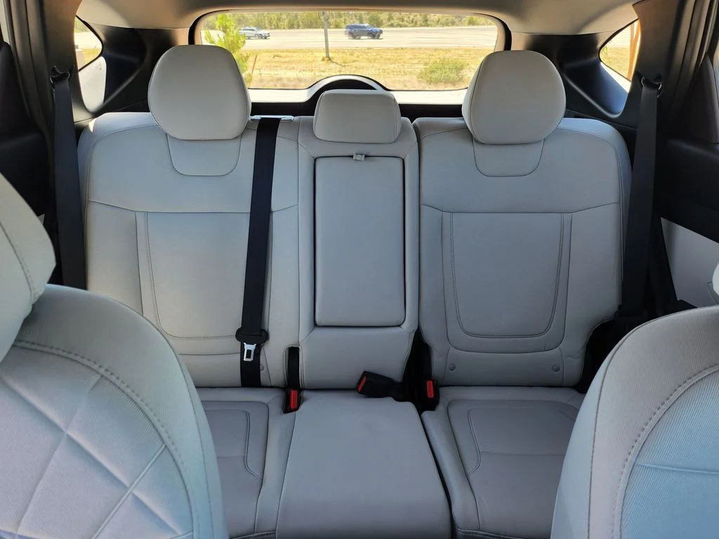 New 2026 Silver Hyundai SE image 22