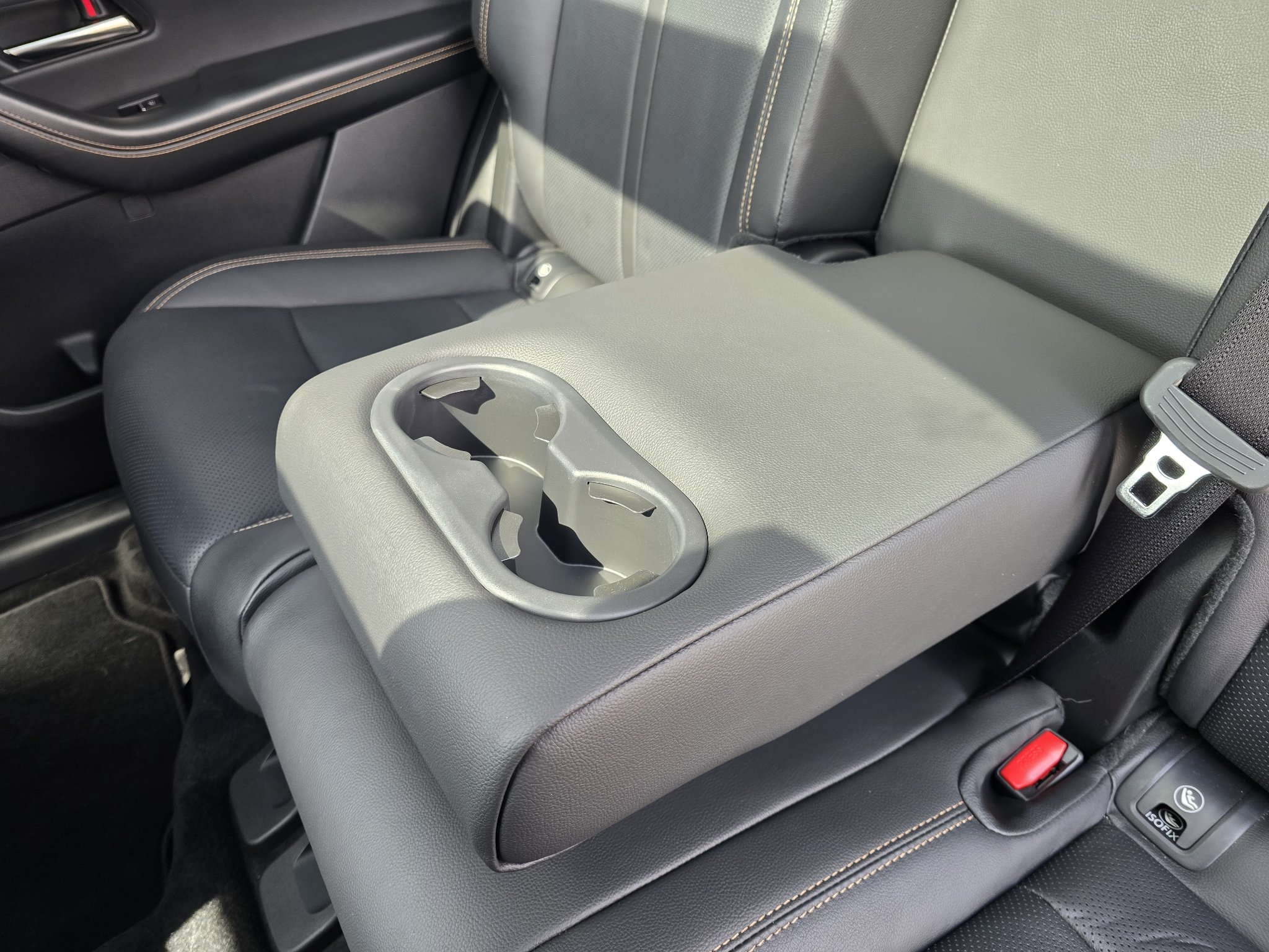 Used 2025 Zircon Sand Metallic Mazda Premium Package image 30
