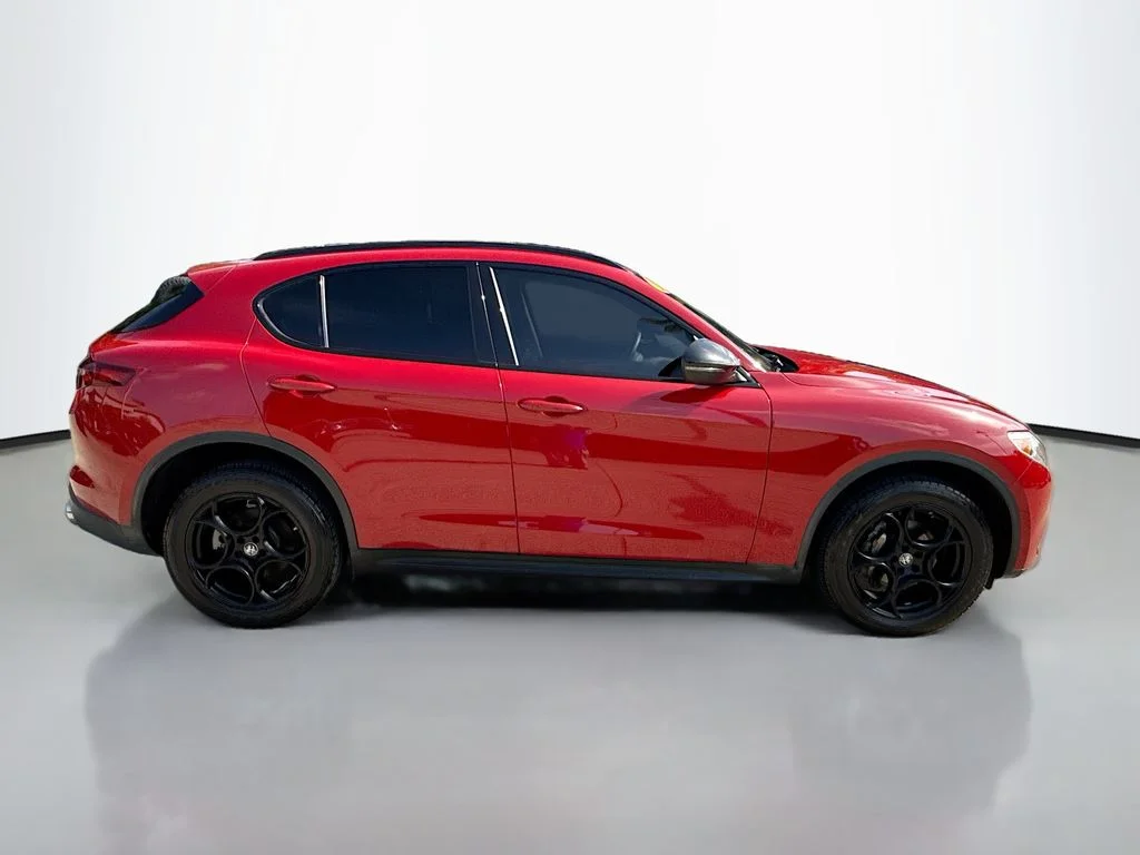 Used 2021 Alfa Rosso Alfa Romeo Sprint image 8