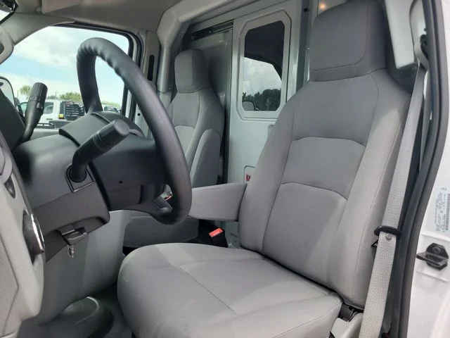 New 2027 Oxford White Ford Base image 13