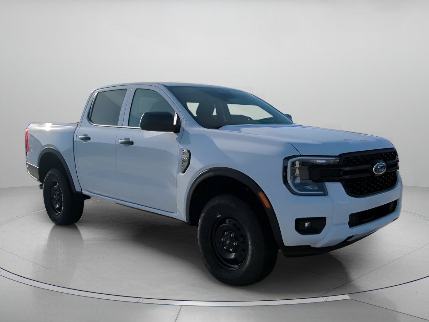 New 2026 Oxford White Ford XL image 2