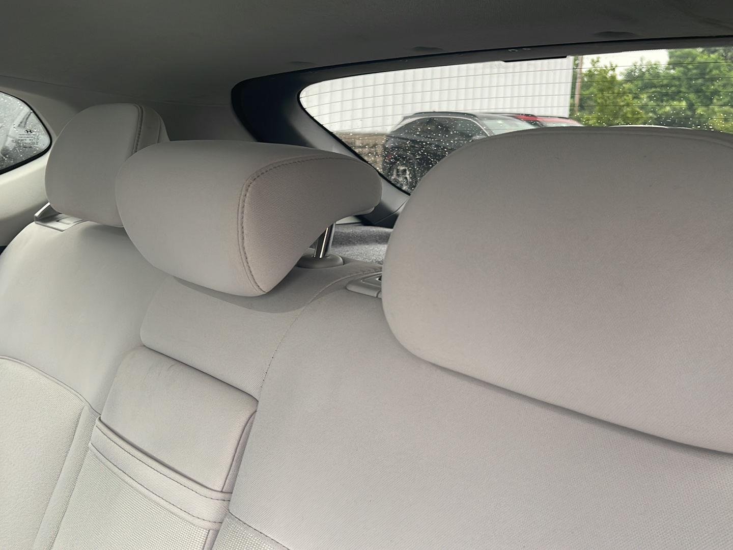 2024 Hyundai Kona SEL - Photo 12