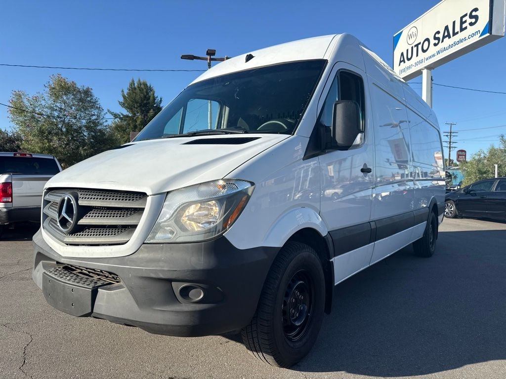 Used 2016 White Mercedes-Benz Cargo 170 WB image 1