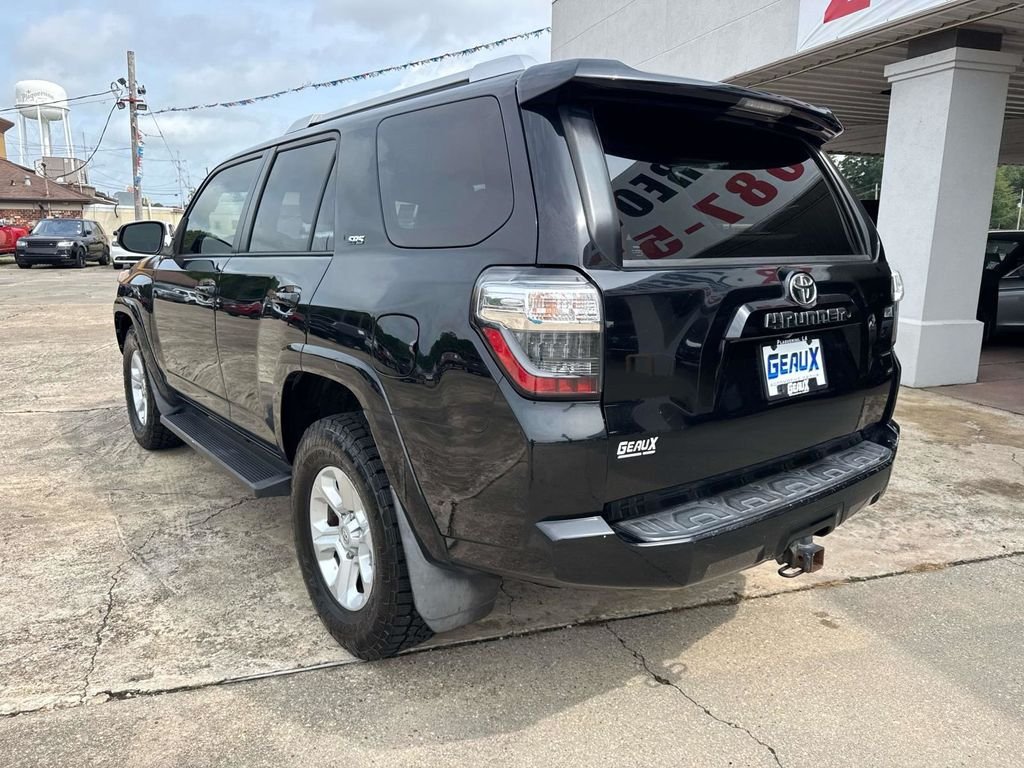 Used 2016 Black Toyota SR5 image 18
