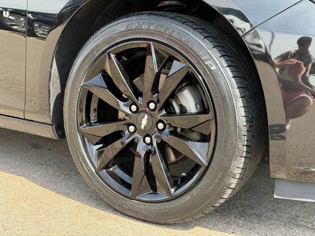 Used 2018 Black Chevrolet LT image 26