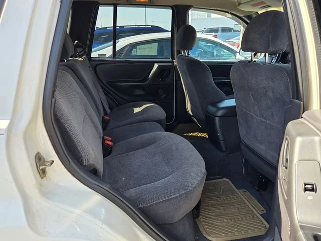 Used 1999 White Jeep Laredo image 20