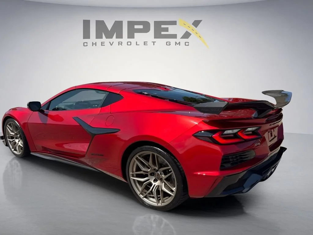 Used 2025 Red Mist Metallic Tintcoat Chevrolet 3LZ image 3