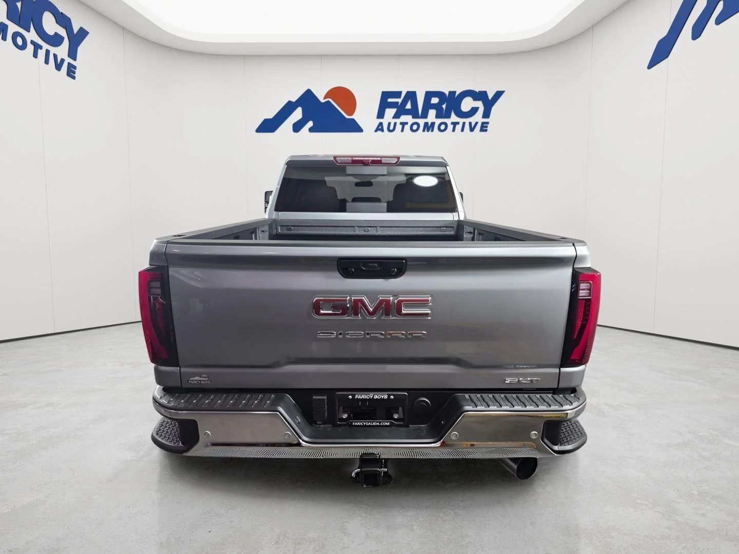 New 2026 Sterling Metallic GMC SLT image 5