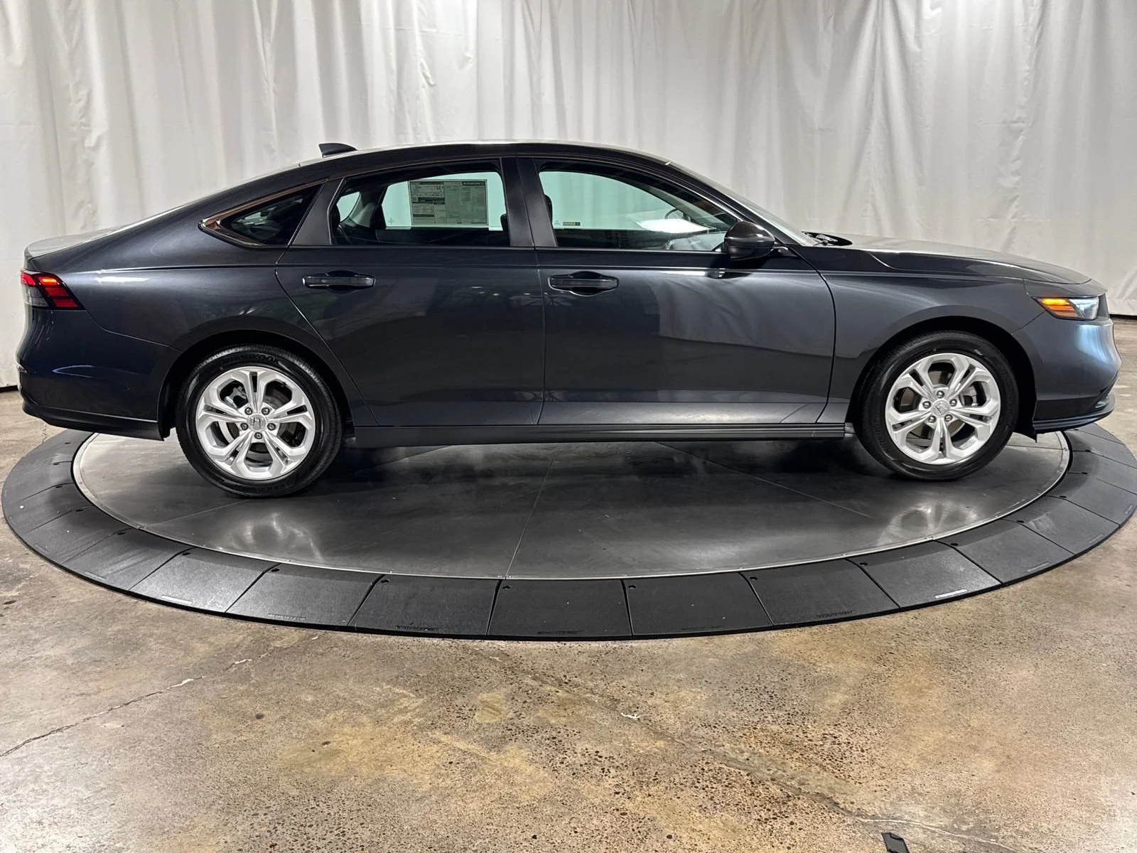 New 2026 Meteorite Gray Metallic Honda LX image 6